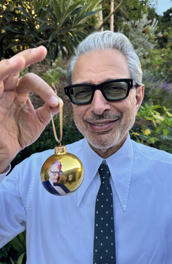 Jeff Goldblum And The Mildred Snitzer Orchestra - The Christmas Waltz Bauble